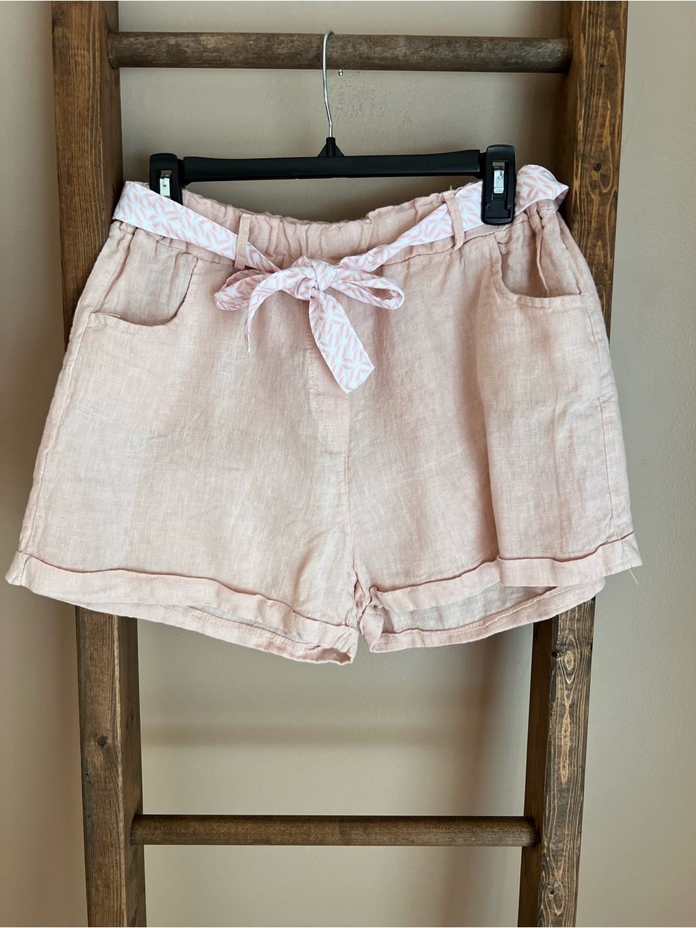 Made in Italy Light Pink Linen Shorts with Tie Waist